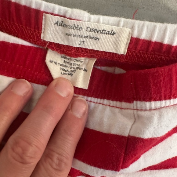 Adorable Essentials size 2 leggings - Picture 2 of 3